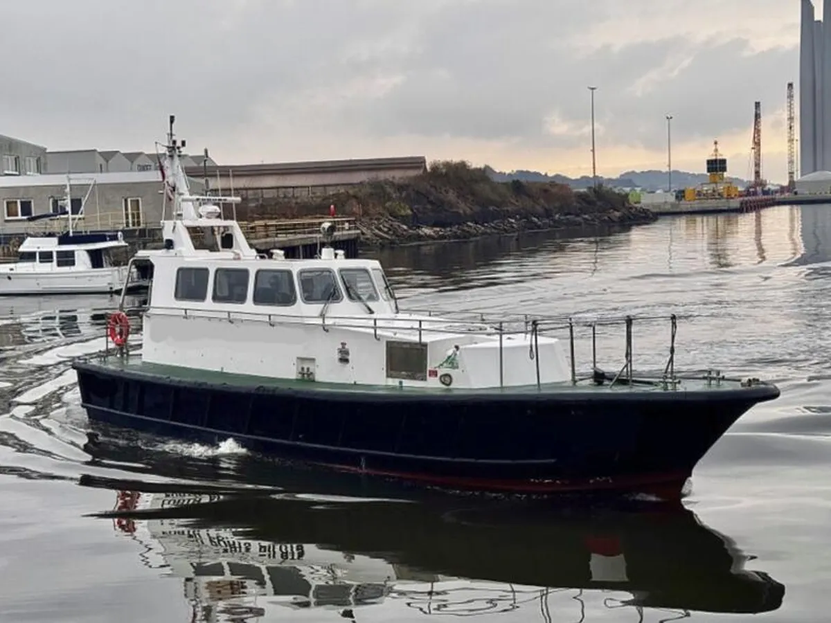 Barco piloto à venda