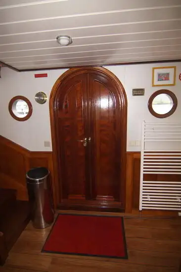 Navio de cruzeiro à venda