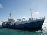 Navio de pesca de arrasto à venda