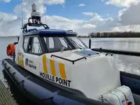 Navio porta-contêineres à venda