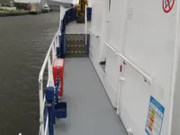 Barco de tripulação à venda