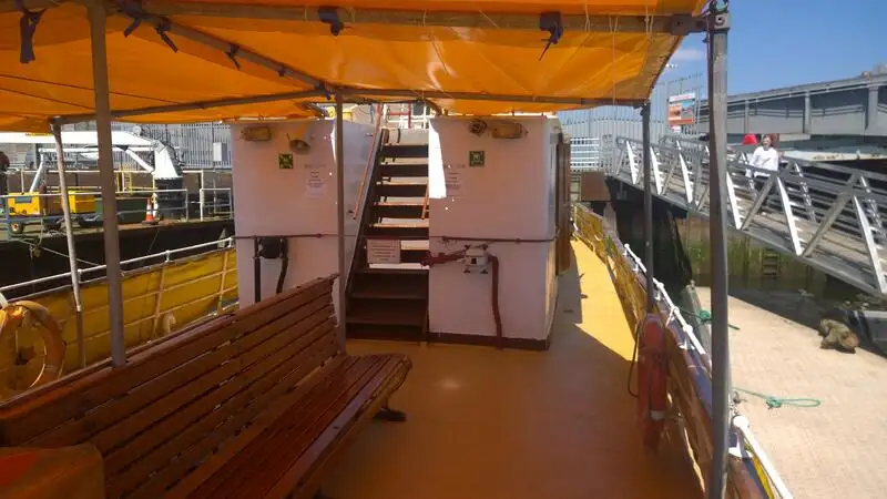 Navio de cruzeiro à venda