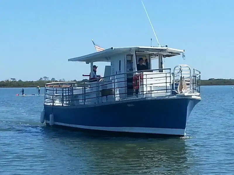 Navio de passageiros à venda