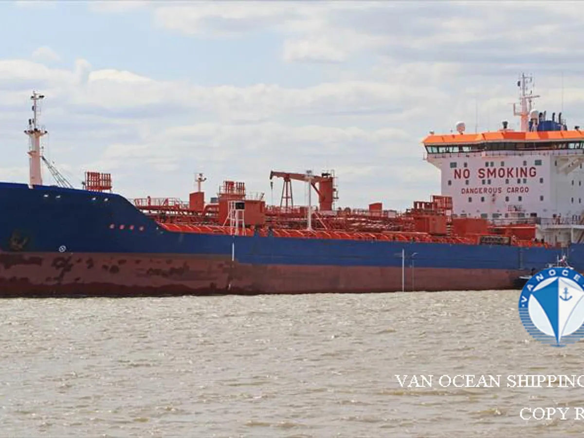 Navio-tanque de óleo/produtos químicos à venda