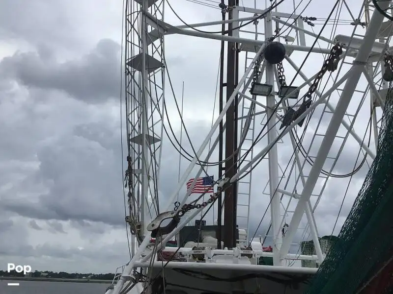 Navio de pesca de arrasto à venda