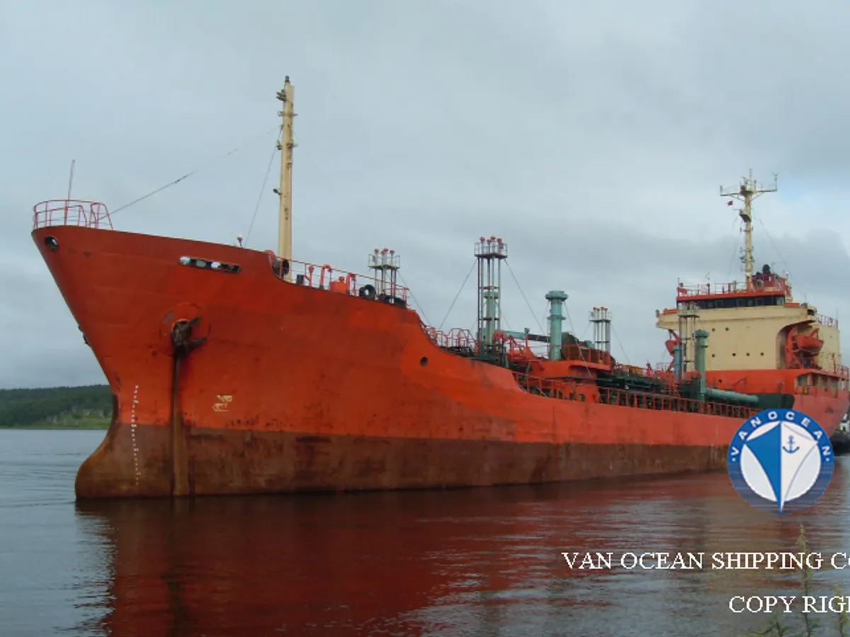 Navio-tanque de óleo/produtos químicos à venda