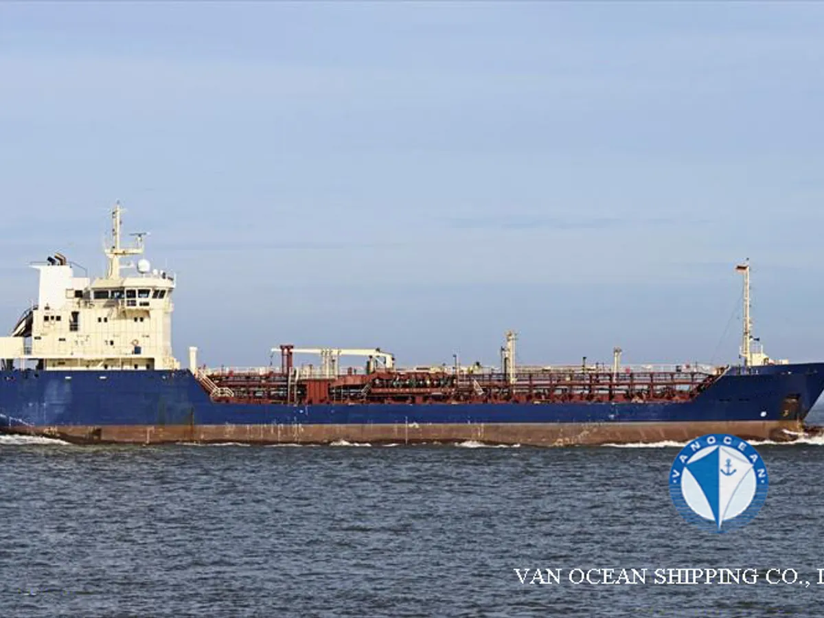 Navio-tanque de óleo/produtos químicos à venda