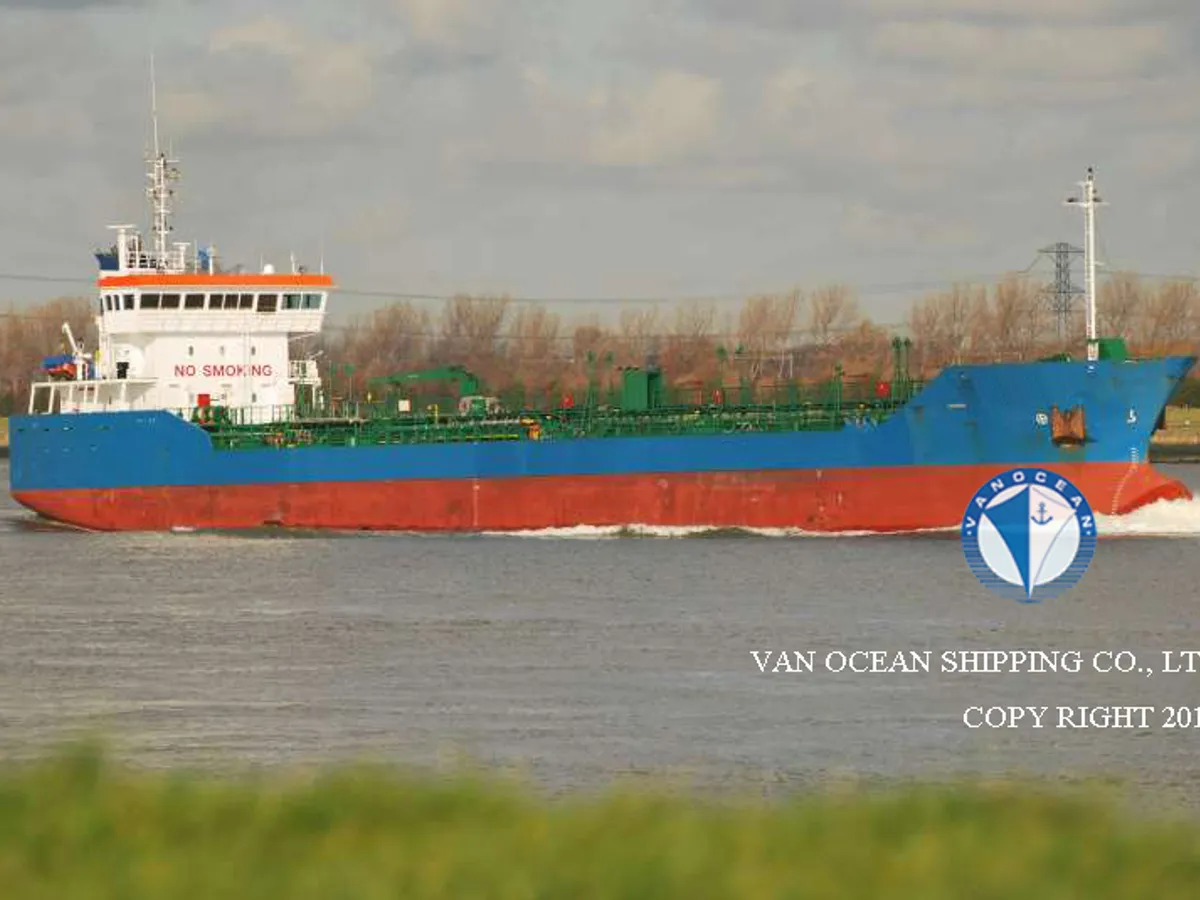 Navio-tanque de óleo/produtos químicos à venda