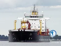 Navio-tanque de óleo/produtos químicos à venda