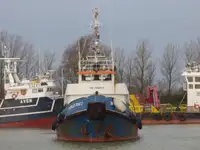 Rebocador à venda