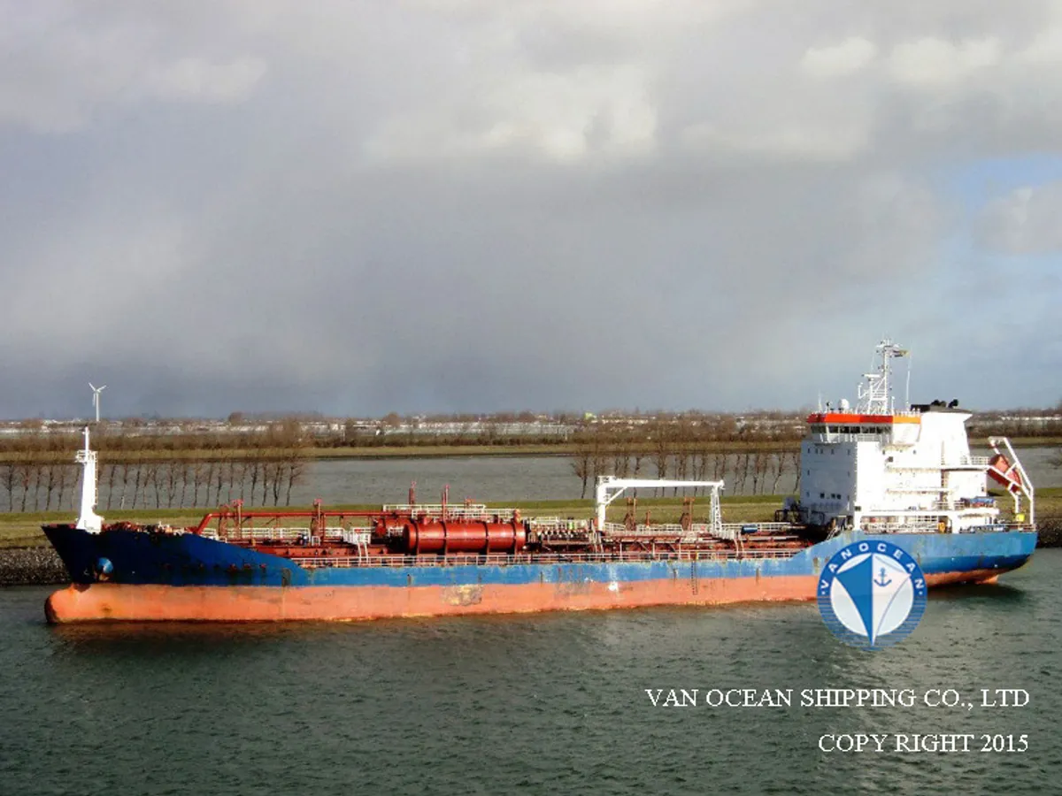 Navio-tanque de óleo/produtos químicos à venda