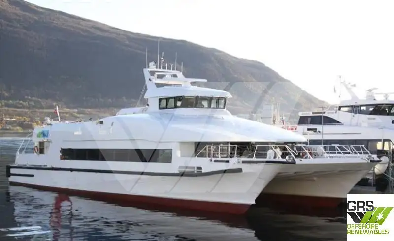 Navio de passageiros à venda