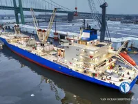 Navio frigorífico à venda