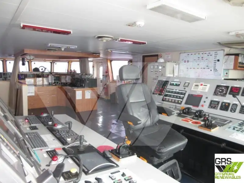 Navio de abastecimento à venda