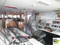 Navio de abastecimento à venda