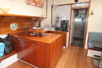 Barcaça à venda