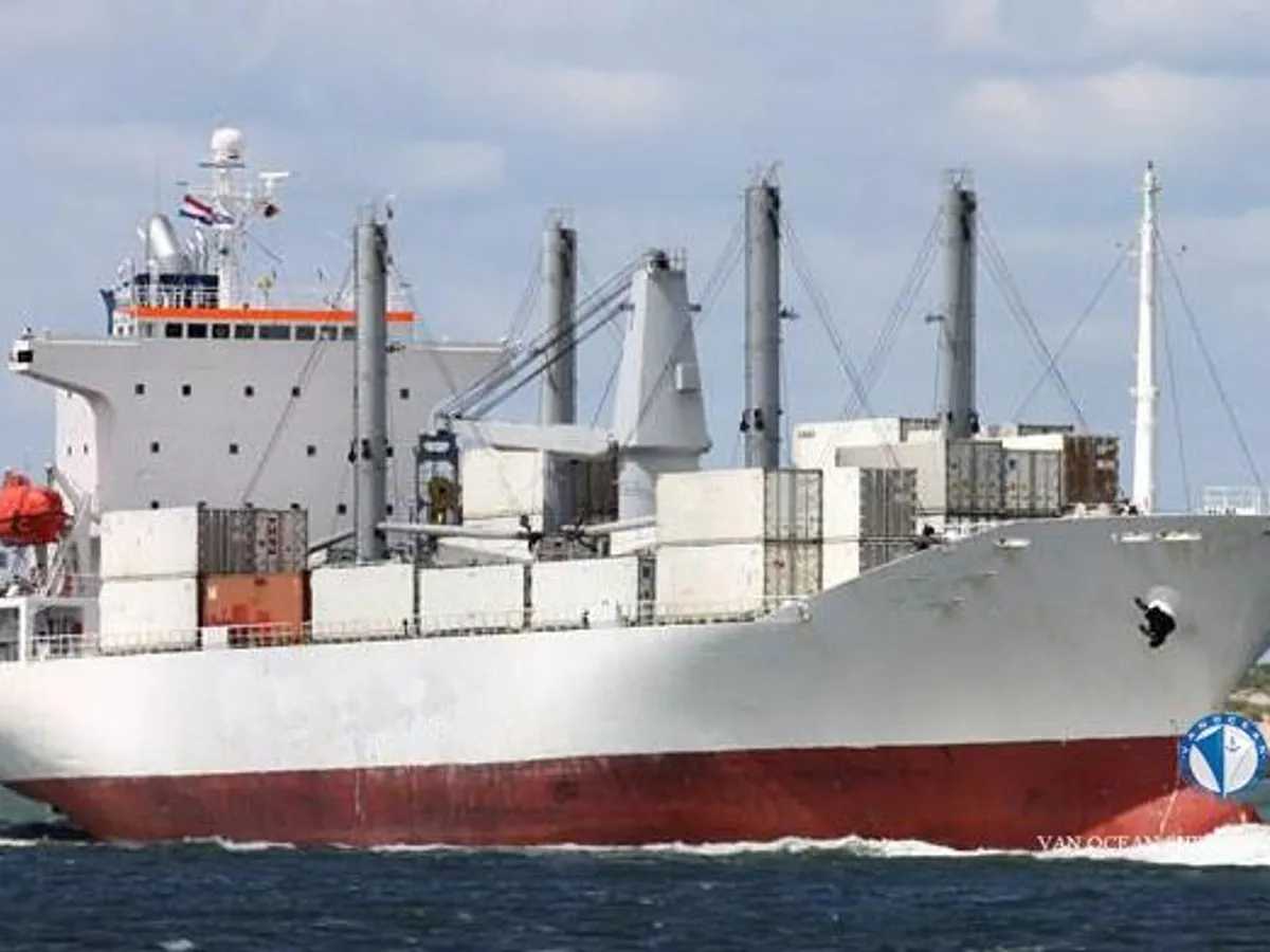 Navio frigorífico à venda