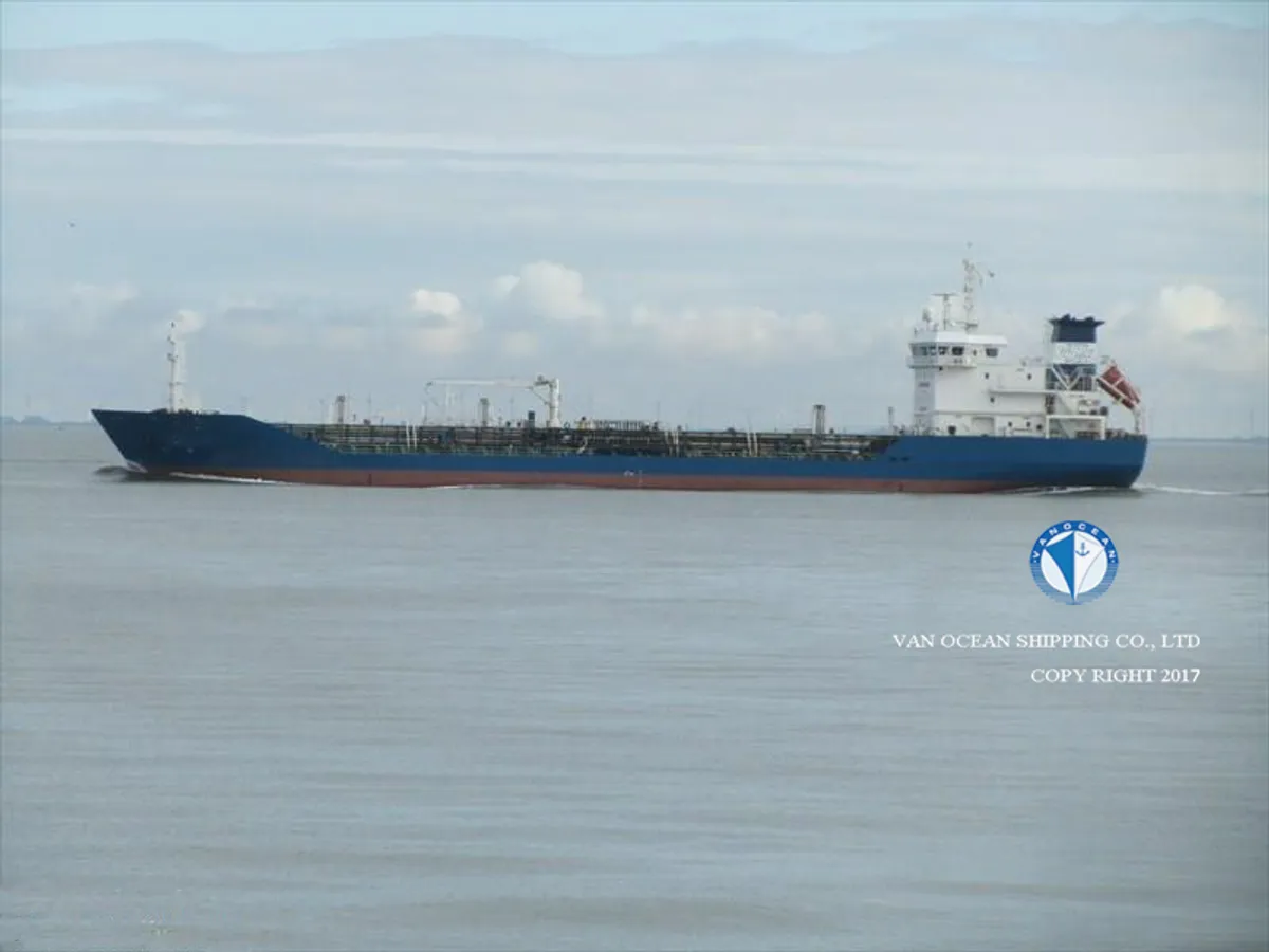 Navio-tanque de óleo/produtos químicos à venda