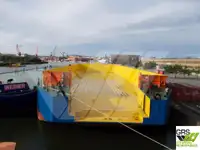 Barcaça à venda