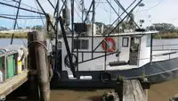 Navio de pesca de arrasto à venda