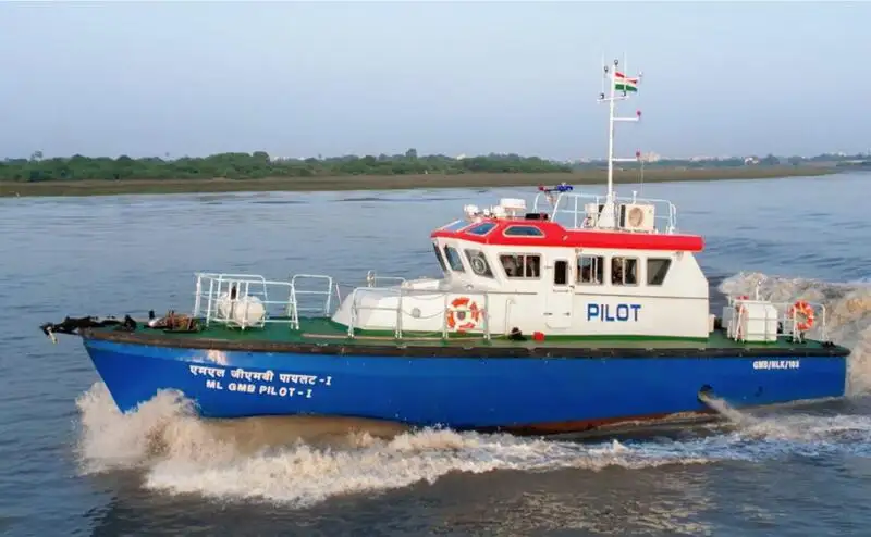 Navio de patrulha à venda