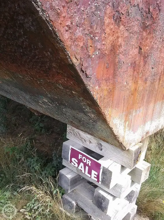 Barcaça à venda