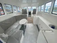 Barco de tripulação à venda