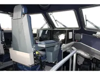 Barco de tripulação à venda
