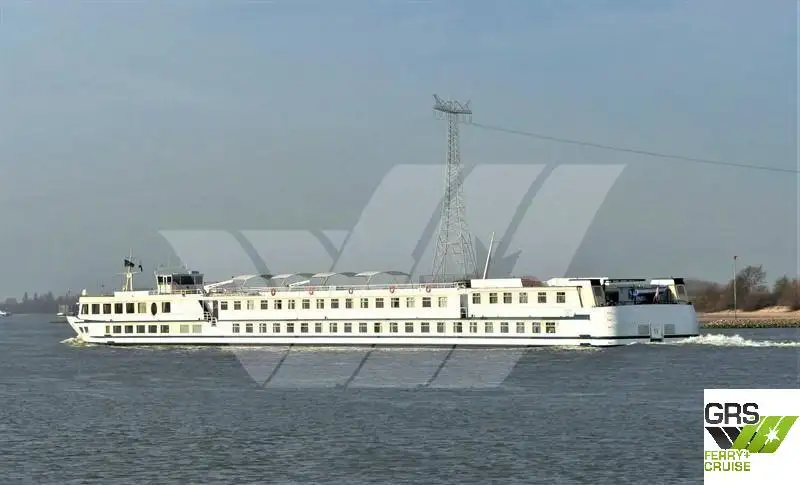 Navio de cruzeiro à venda