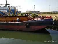 Barcaça à venda