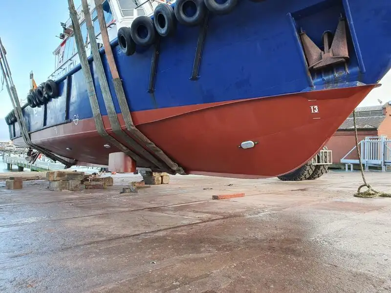 Navio de patrulha à venda