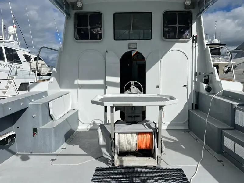 Navio de pesquisa à venda
