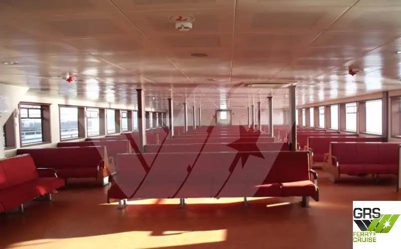 Navio de passageiros à venda