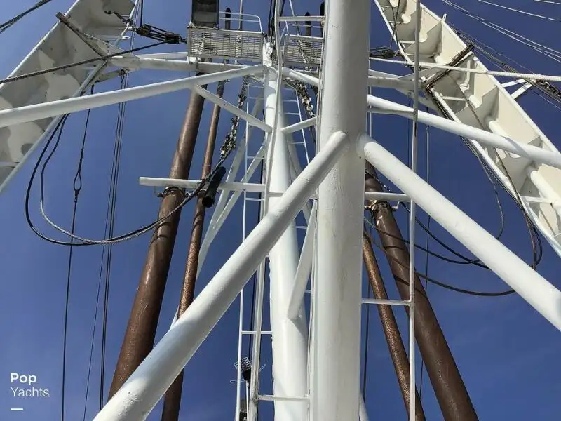 Navio de pesca de arrasto à venda