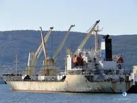 Navio frigorífico à venda