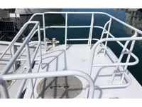 Barco de tripulação à venda