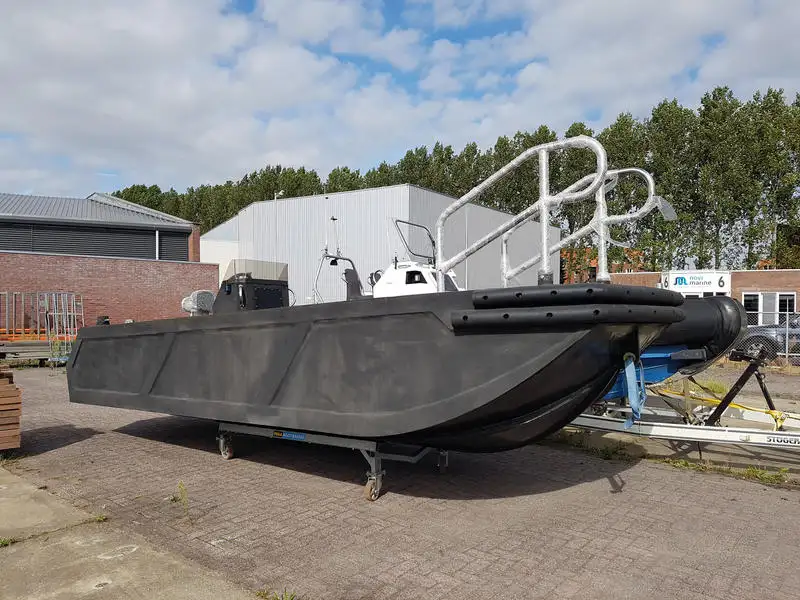 Navio porta-contêineres à venda