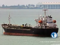Navio-tanque de óleo/produtos químicos à venda