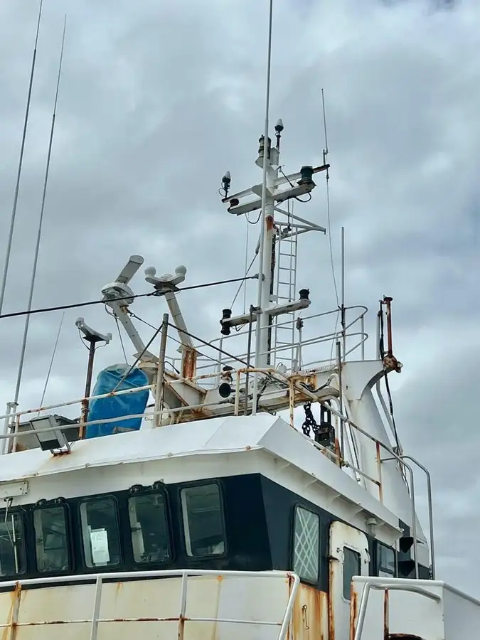 Navio de pesca de arrasto à venda