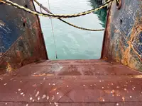 Navio de pesca de arrasto à venda