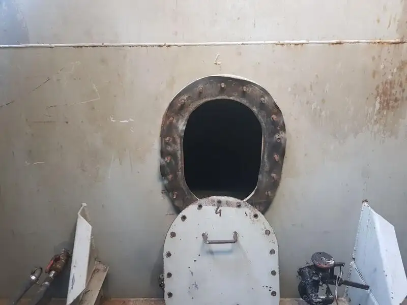 Barcaça à venda