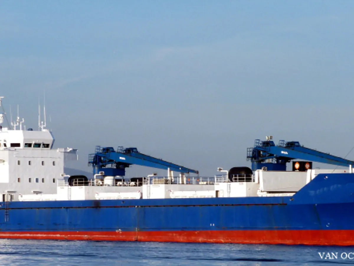 Navio frigorífico à venda