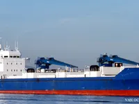 Navio frigorífico à venda
