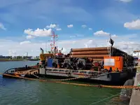 Barcaça à venda