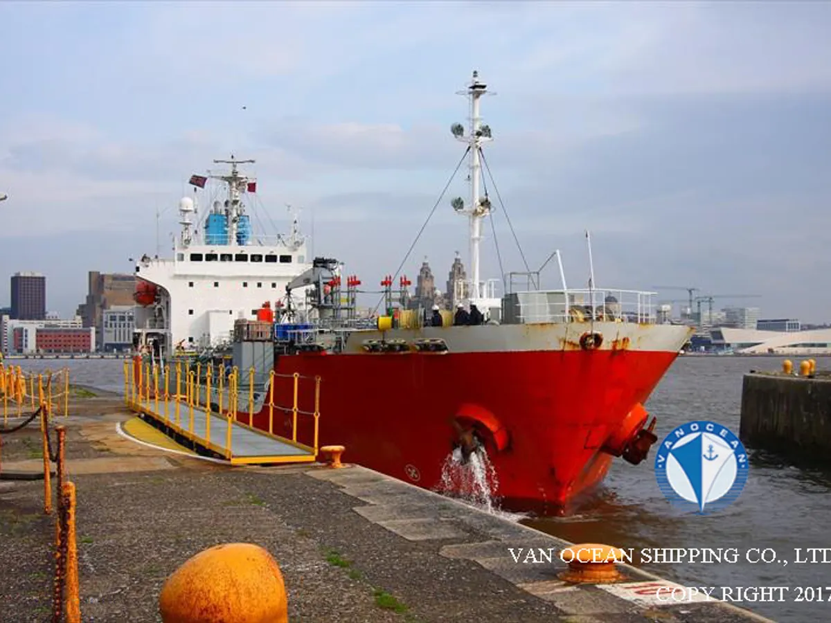 Navio-tanque de óleo/produtos químicos à venda