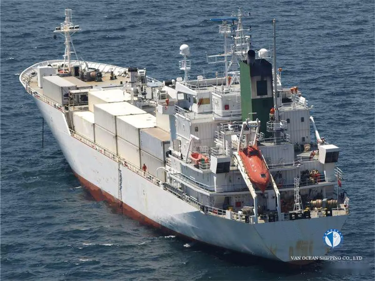 Navio frigorífico à venda