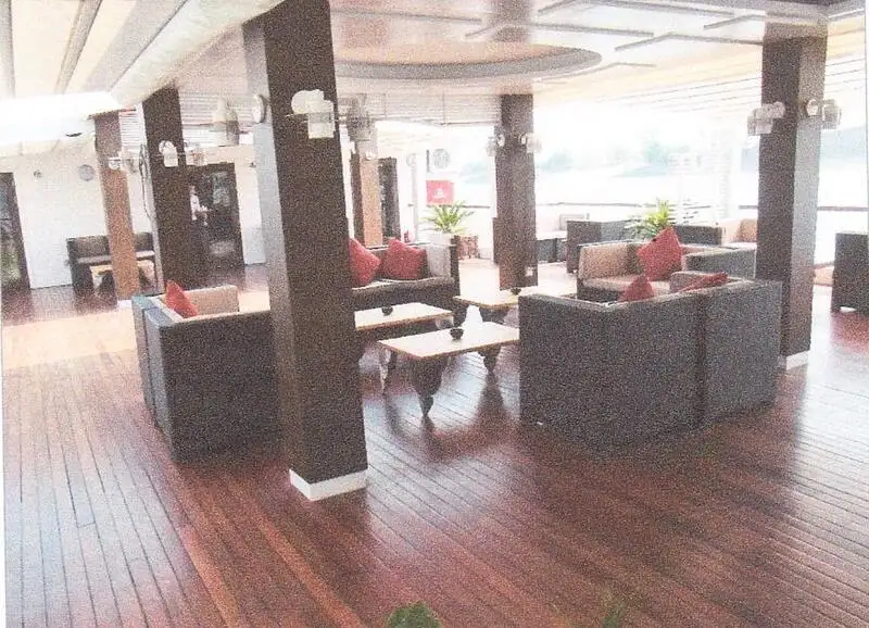 Navio de cruzeiro à venda