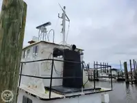 Navio de abastecimento à venda