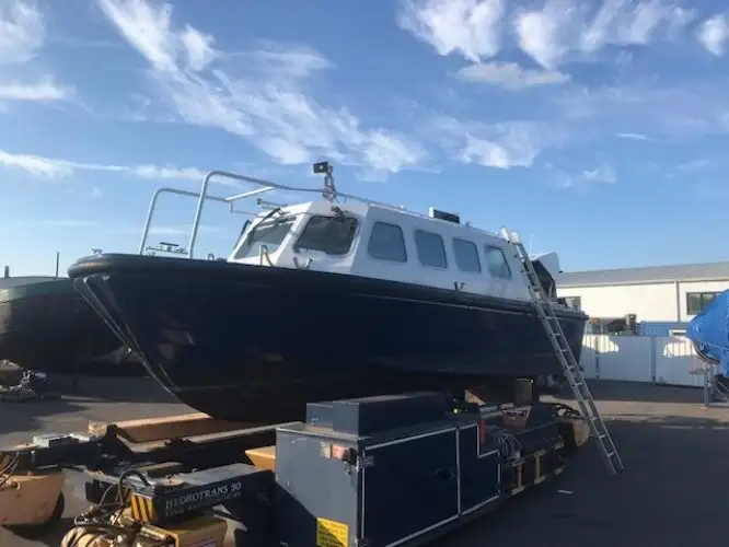 Navio de pesquisa à venda