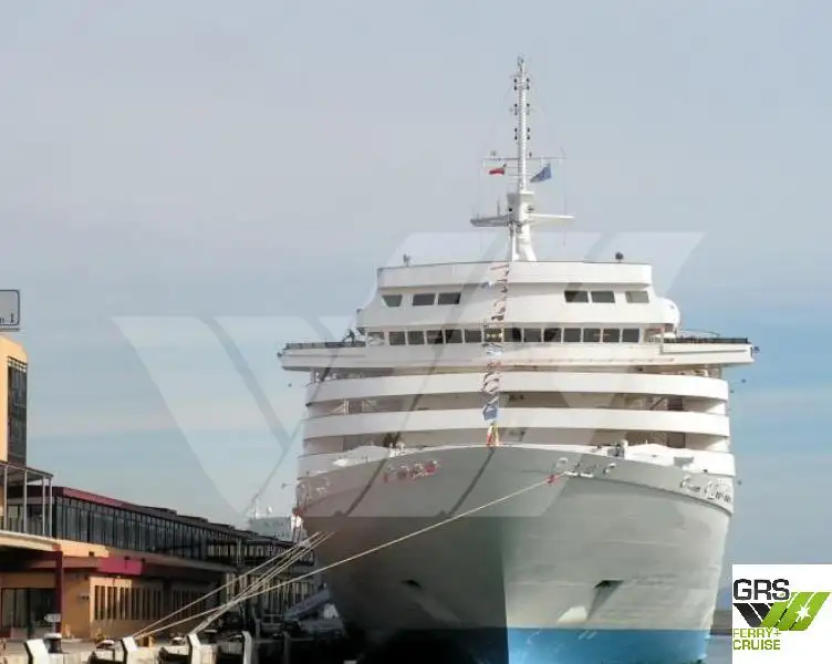 Navio de cruzeiro à venda